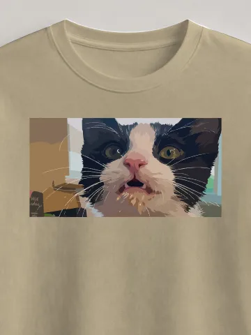 Close-Up Cat Tee